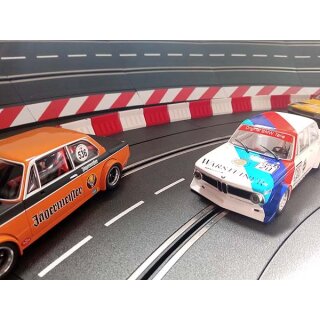 Barriere Absperrung rot und weiss Deko (5+5) für 1/32 und 1/24 für slotcars oder Diorama JAspeed J100159